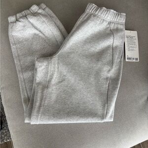 Lululemon Scuba Oversized Jogger Sz. XS Gray NWT